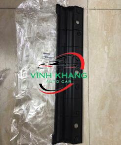 21496-4JA0A - ỐP HƯỚNG GIÓ KÉT NƯỚC TRÊN NISSAN NAVARA 2014