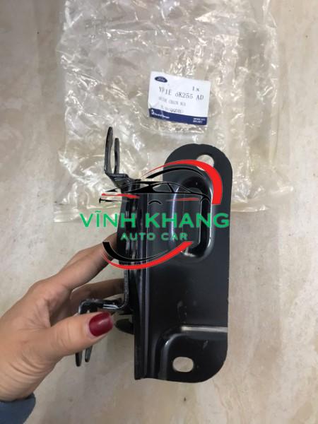 E18139070 - CHÂN MÁY HỘP SỐ FORD ESCAPE 2.3 2001 (Copy) E18139070 - CHÂN MÁY HỘP SỐ FORD ESCAPE 2.3 2001 (Copy) - Ảnh 2