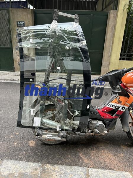 KÍNH CHẮN GIÓ TRƯỚC SUZUKI ERTIGA KÍNH CHẮN GIÓ TRƯỚC SUZUKI ERTIGA