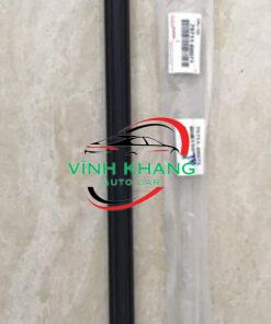 7571160071 | NẸP CHÂN KÍNH TOYOTA LAND CRUISER 2009-2017