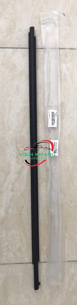 7571160071 | NẸP CHÂN KÍNH TOYOTA LAND CRUISER 2009-2017 7571160071 | NẸP CHÂN KÍNH TOYOTA LAND CRUISER 2009-2017