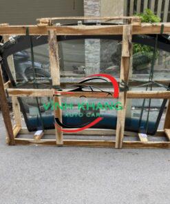 EB3Z4103100T | KÍNH CHẮN GIÓ TRƯỚC FORD RANGER 2015-2020