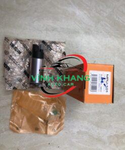 2322146010 - BƠM XĂNG TOYOTA HIACE 2001-2011