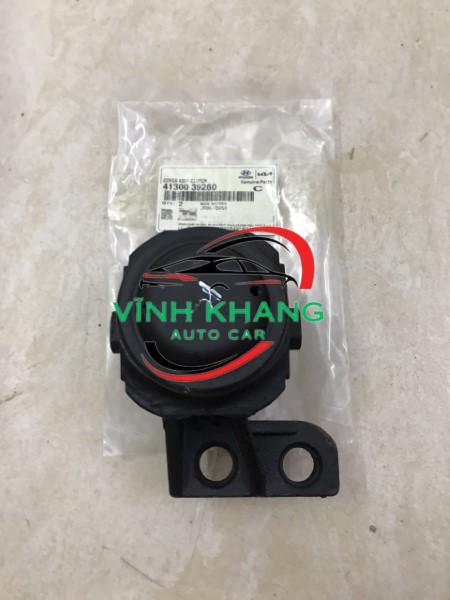 0K55839060A - CHÂN ĐẦU MÁY KIA CARNIVAL 2004-2009 0K55839060A - CHÂN ĐẦU MÁY KIA CARNIVAL 2004-2009 - Ảnh 2