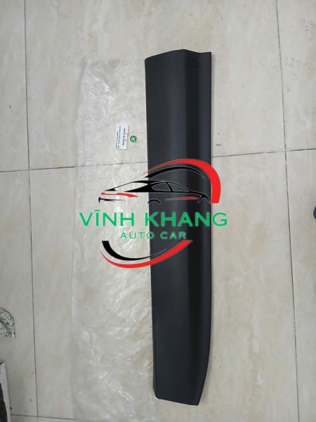 NẸP CÁNH CỬA TRƯỚC TRÁI HYUNDAI SANTAFE | 877212W000 NẸP CÁNH CỬA TRƯỚC TRÁI HYUNDAI SANTAFE | 877212W000