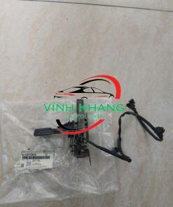 Ổ NGẬM CAPO XE HYUNDAI ELANTRA 2016-2020 | 81130F2010