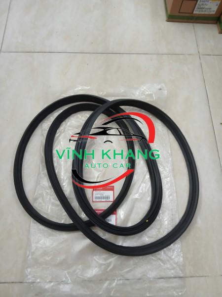 GIOĂNG CỐP HẬU XE HONDA HRV 2019-2023 | 74440T7A003 GIOĂNG CỐP HẬU XE HONDA HRV 2019-2023 | 74440T7A003