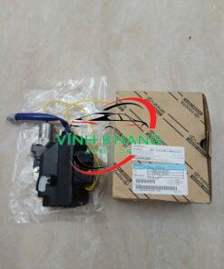 Ổ NGẬM CỐP HẬU XE TOYOTA INNOVA 2020-2025 | 693500K340 Ổ NGẬM CỐP HẬU XE TOYOTA INNOVA 2020-2025 | 693500K340