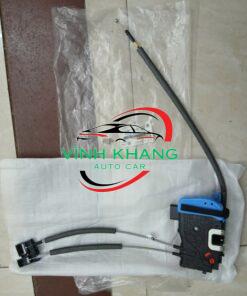 Ổ NGẬM KHÓA CỬA XE HYUNDAI VELOSTER 2011-2016 | 814202V000