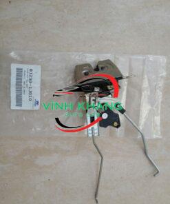 Ổ NGẬM CỐP HẬU XE HYUNDAI I20 2008-2012 | 812301J010