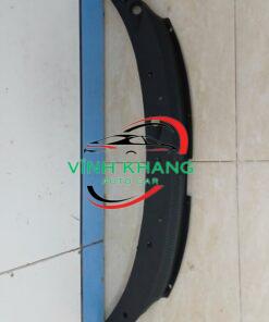 ỐP CHÂN KÍNH CHẮN GIÓ XE DAEWOO MATIZ 2003 | 96562640
